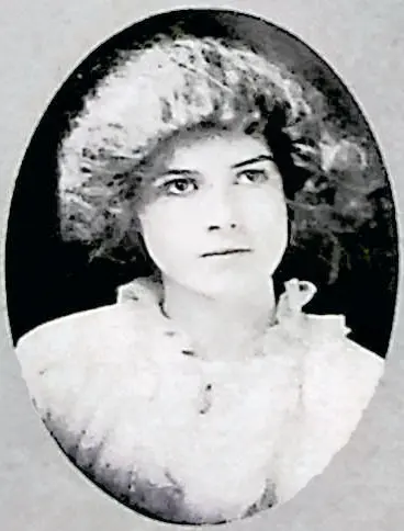 Nila Embree