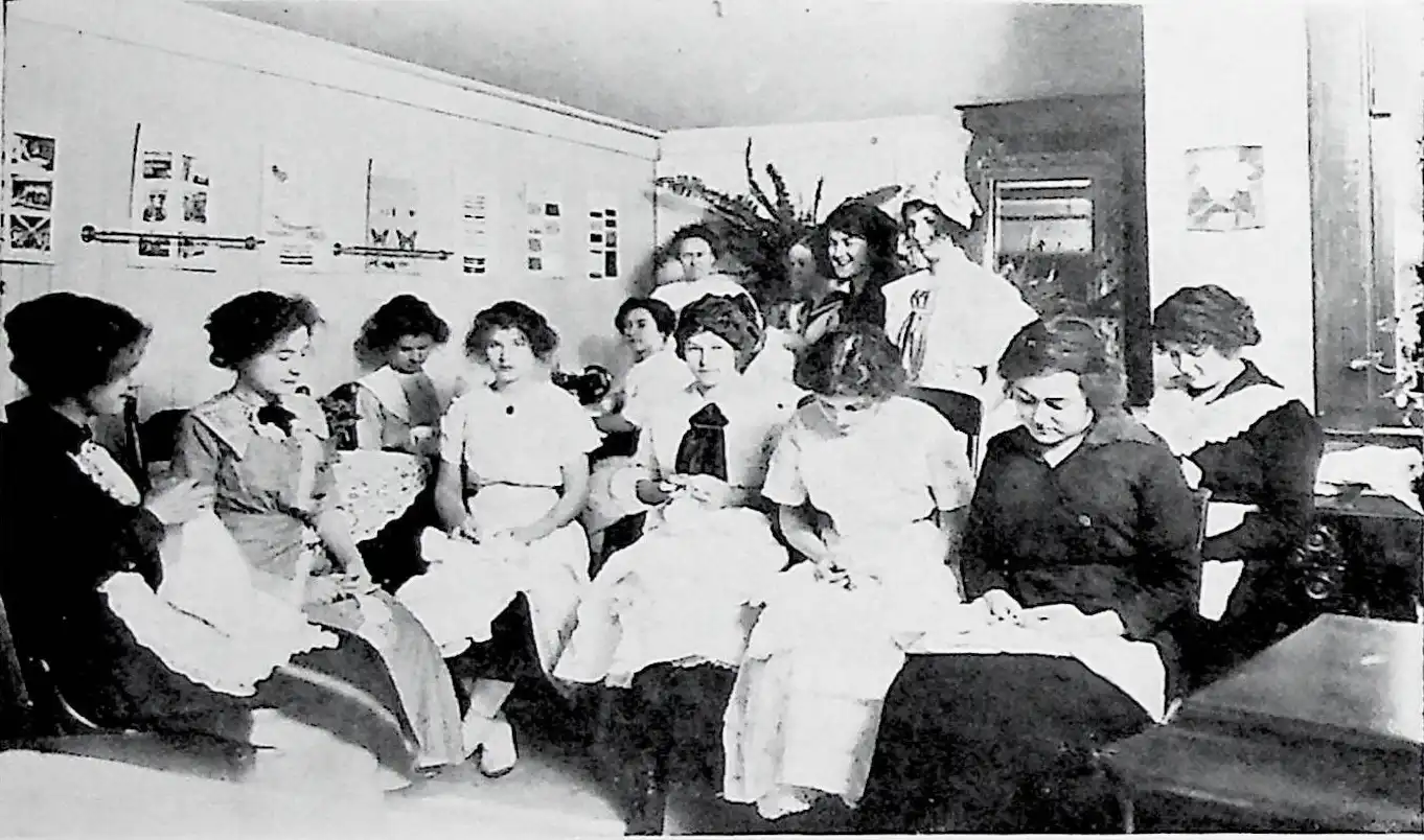 Domestic Arts Class 1913