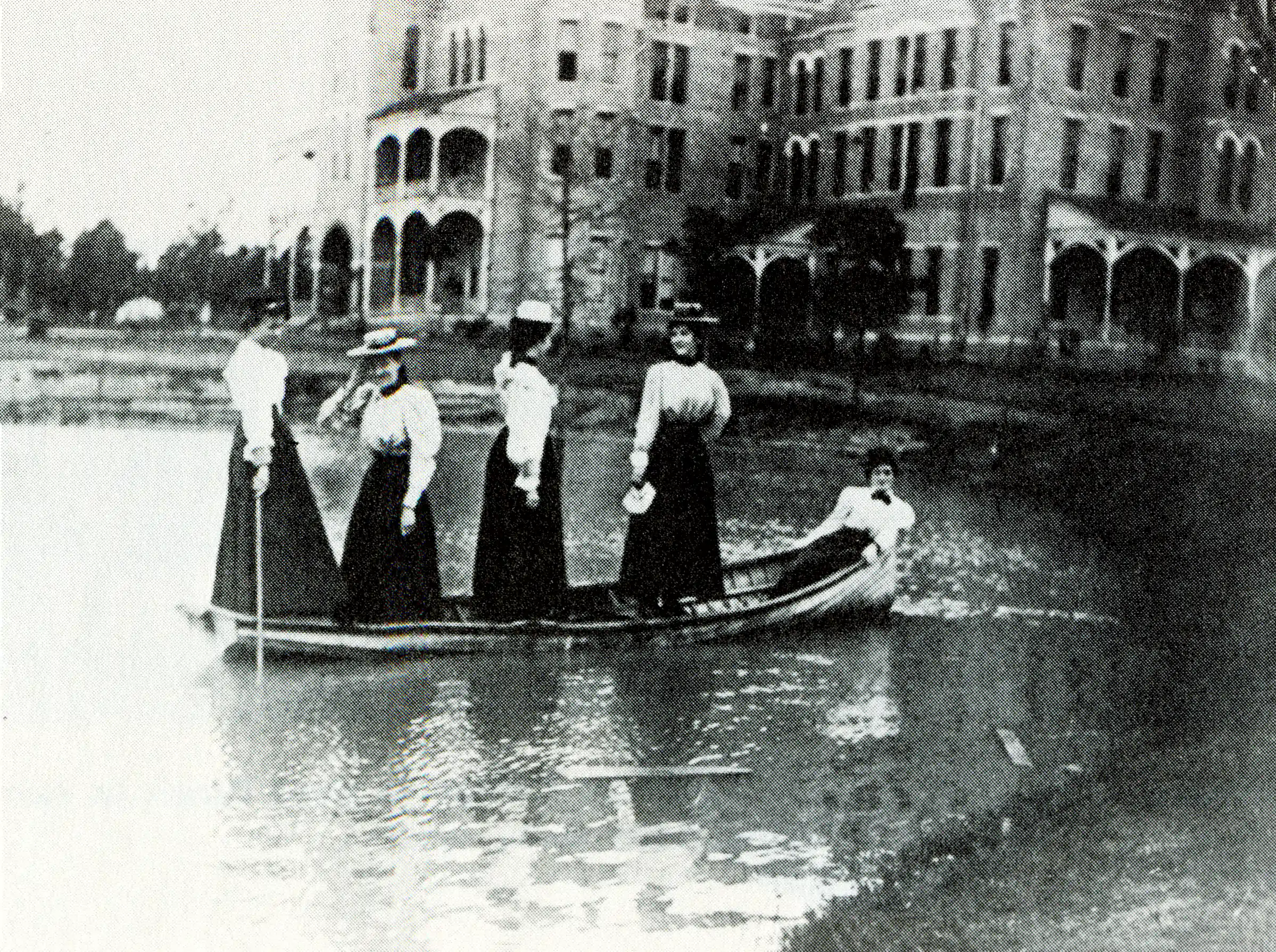 Lake Lelia
