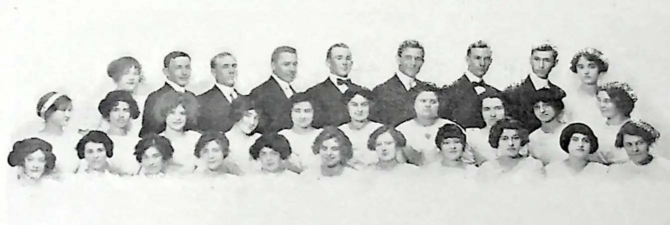 Voice Class 1913